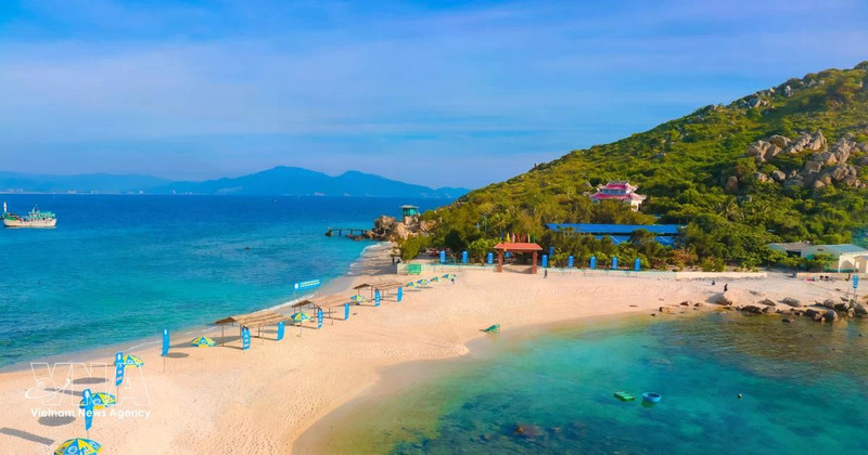 附图：芽庄燕岛一角。