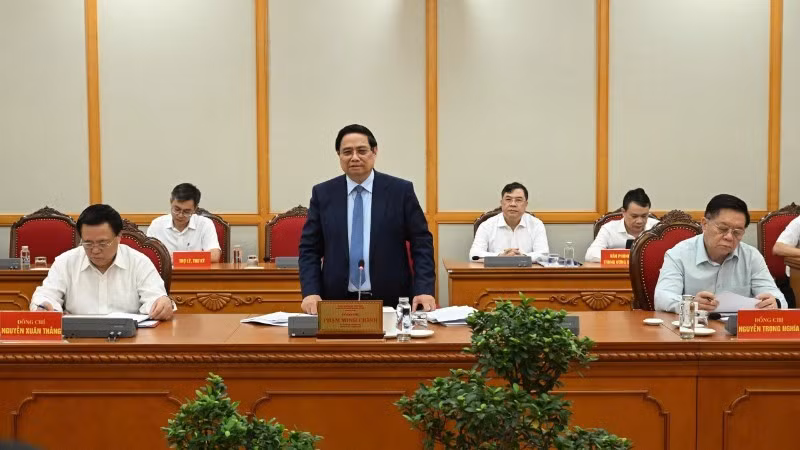 范明正总理在会议上发表结论性讲话。