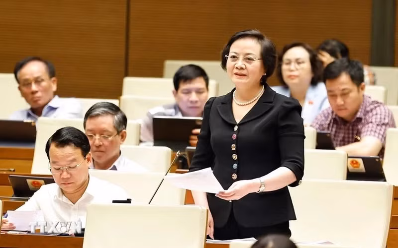 越南内务部部长范氏青茶。