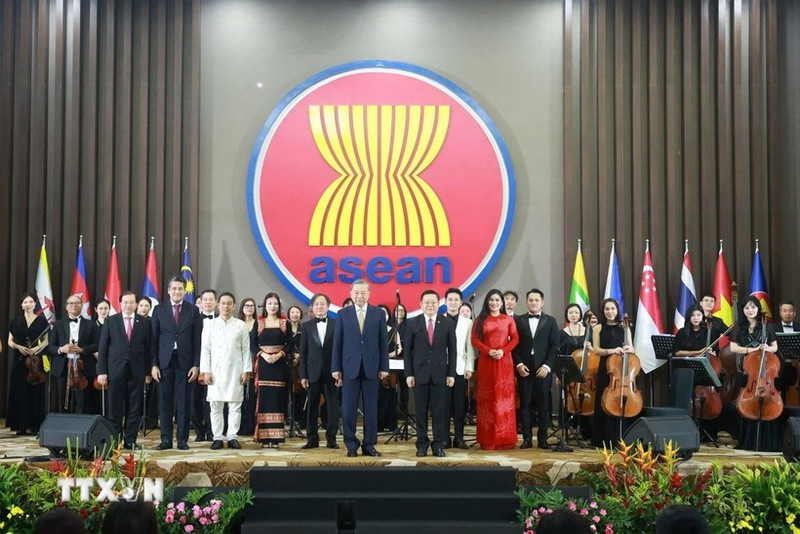 越共中央总书记苏林3月10日出席越南加入东盟30周年纪念活动。