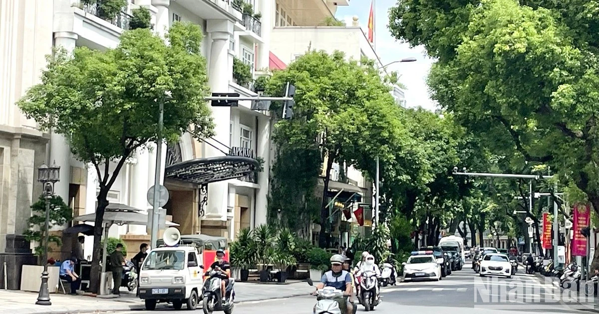 8月16日天气预报：北部白天炎热，南部有阵雨并局部有雷暴