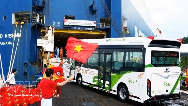 越南企业家为国家革新与发展事业作出巨大贡献