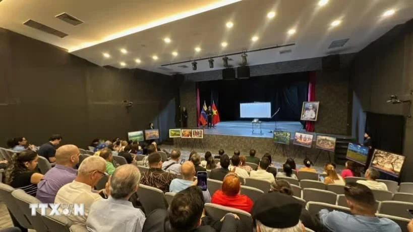 八月革命和九·二国庆81周年：委内瑞拉弘扬越南革命精神