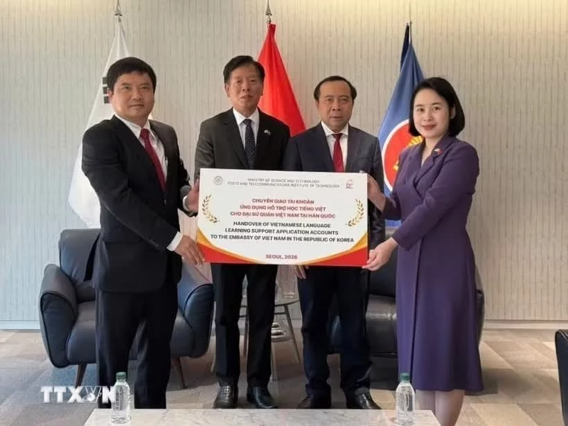推崇越南语：向在韩越南人社群赠送“越南语学习应用程序”