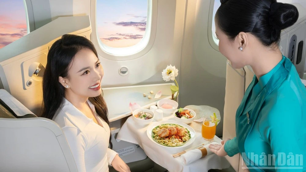 越南航空首次荣获“全球最佳航空公司机上餐饮”称号