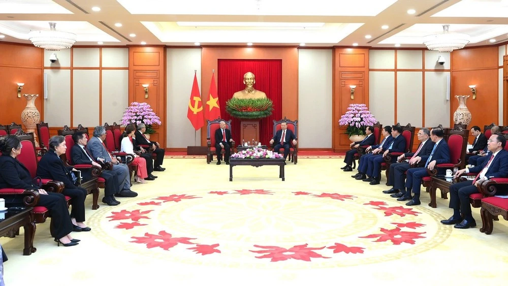 越共中央总书记、国家主席苏林会见墨西哥劳动党高级代表团