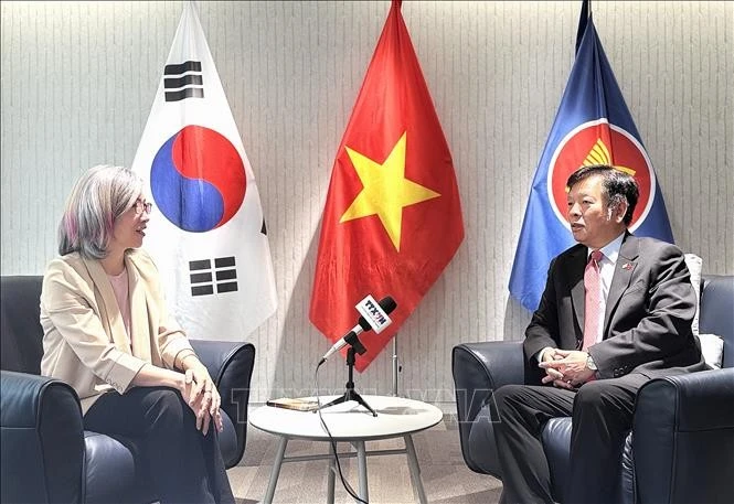 越韩议会合作进一步为推动双边合作提供框架和动力