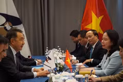 国家副主席武氏映春会见欧亚经济委员会主席巴基特詹•萨金塔耶夫。（图片来源：越通社）