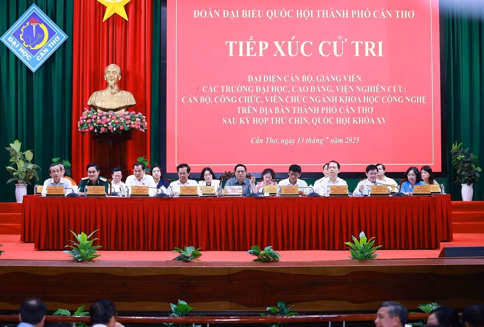 chinh4.jpg