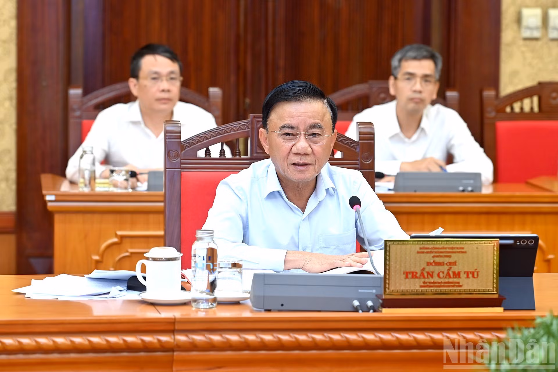 中央书记处常务书记陈锦绣在会上发表结论性讲话。