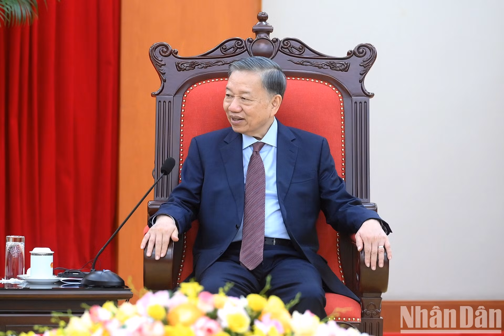 苏林总书记、国家主席在会上发表讲话。