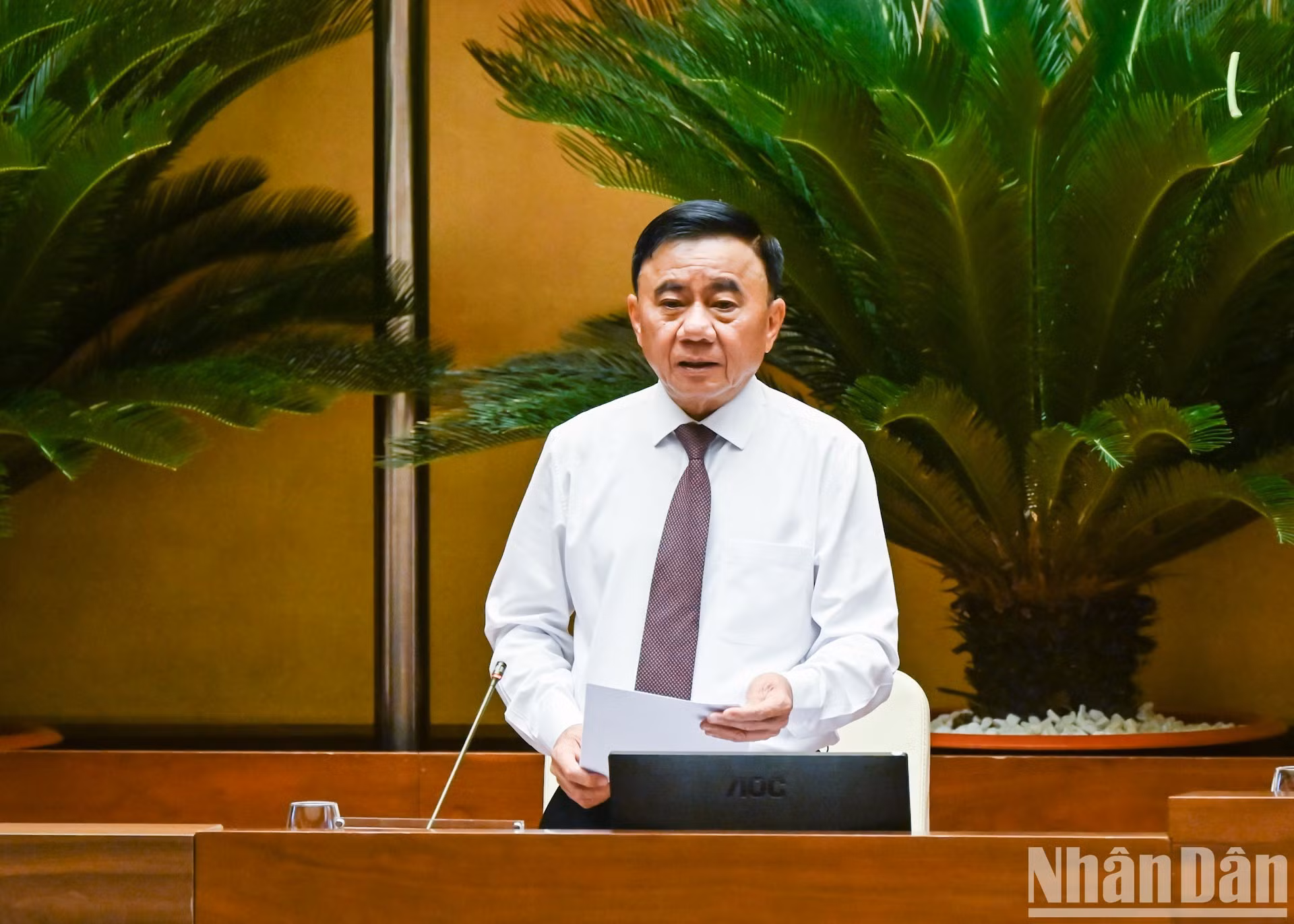 越共中央书记处常务书记陈锦秀在会上发表讲话。