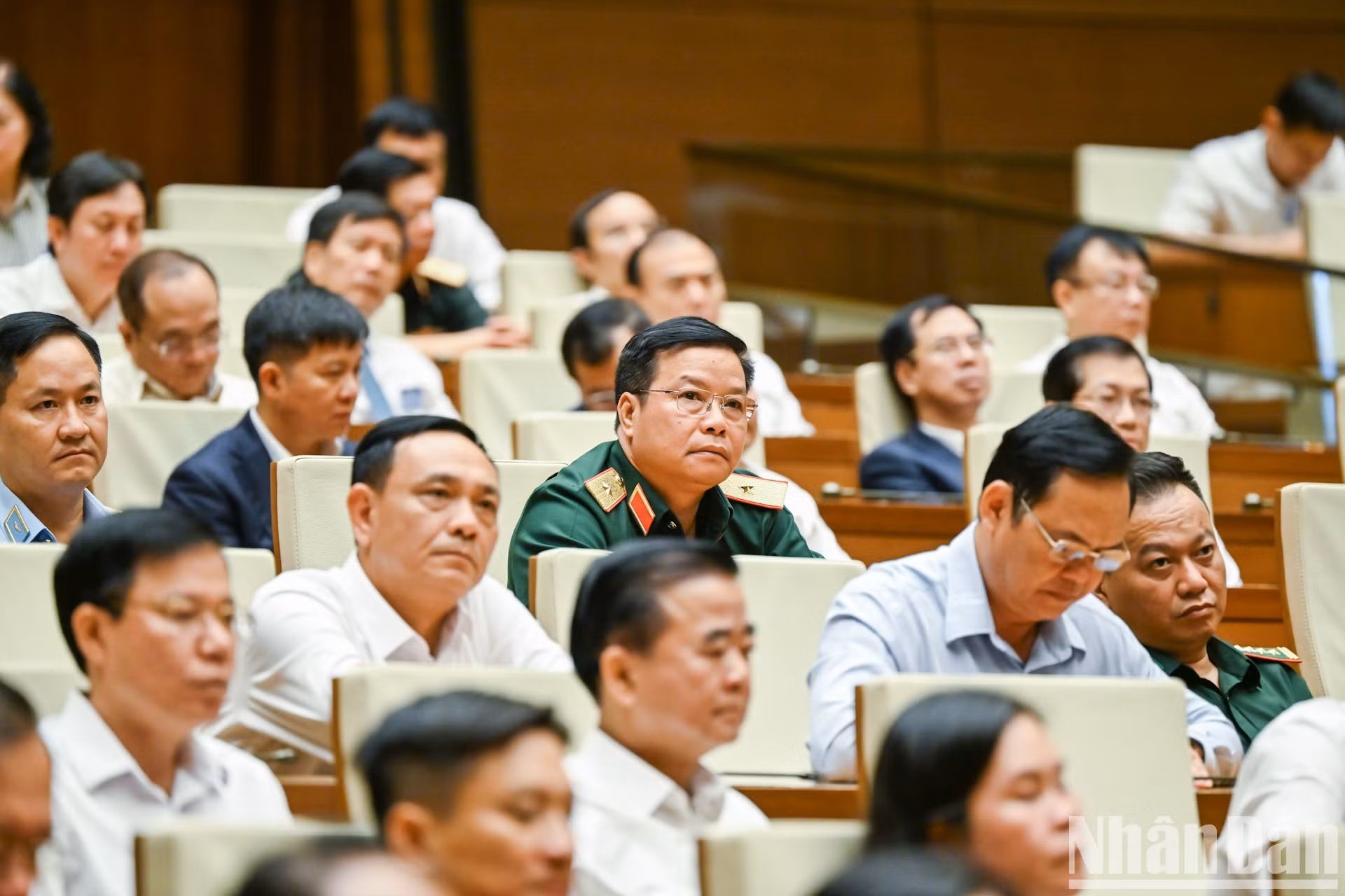 由中央书记处管理的后备干部代表出席会议。