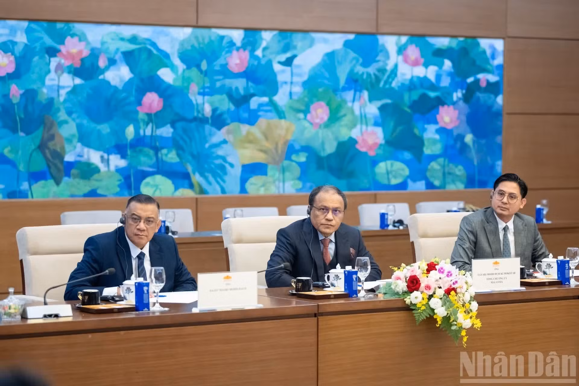 马来西亚总检察长以及各位代表出席会见。
