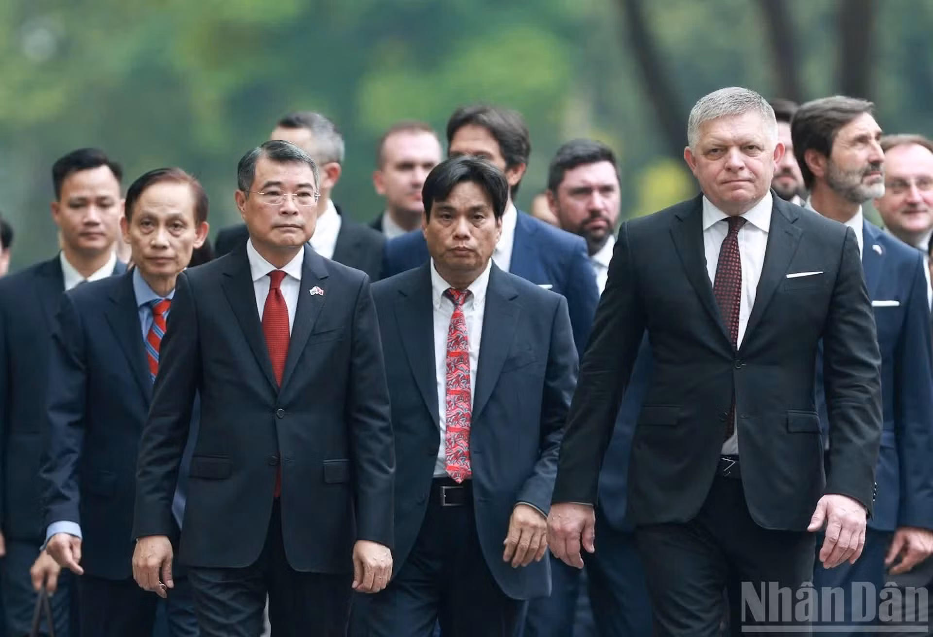 黎明兴总理与罗伯特·菲佐总理。