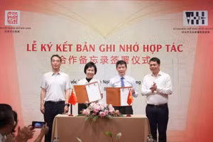 双方签署仪式现场。（图片来源：新河内报）