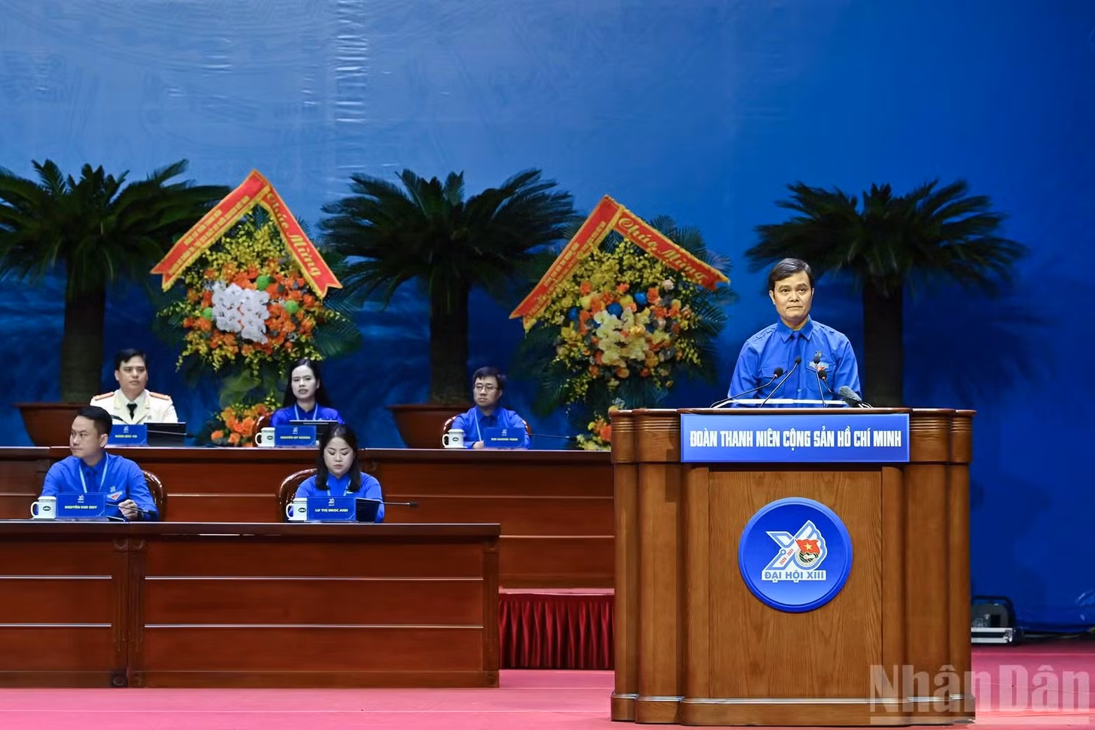 越南共青团中央委员会第一书记裴光辉致开幕词。