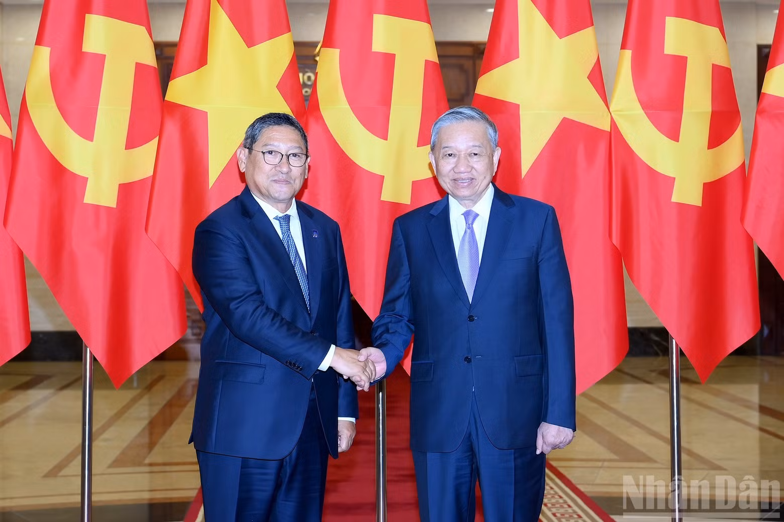 苏林总书记与柬埔寨副首相。