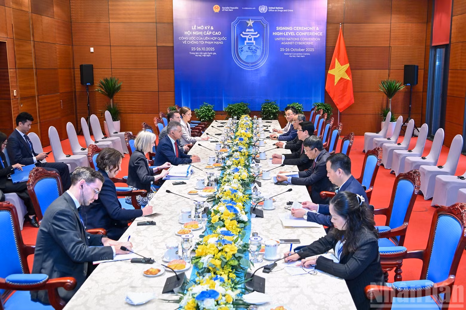 梁强主席会见澳大利亚外交与贸易部长马特· 悉苏伟代表团。
