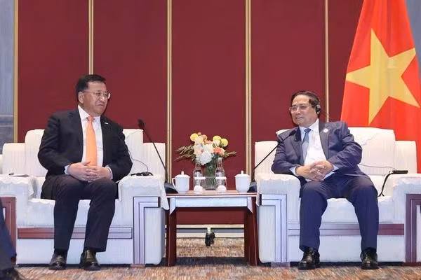 thu-tuong-pham-minh-chinh-tiep-ong-doi-hoa-can.jpg