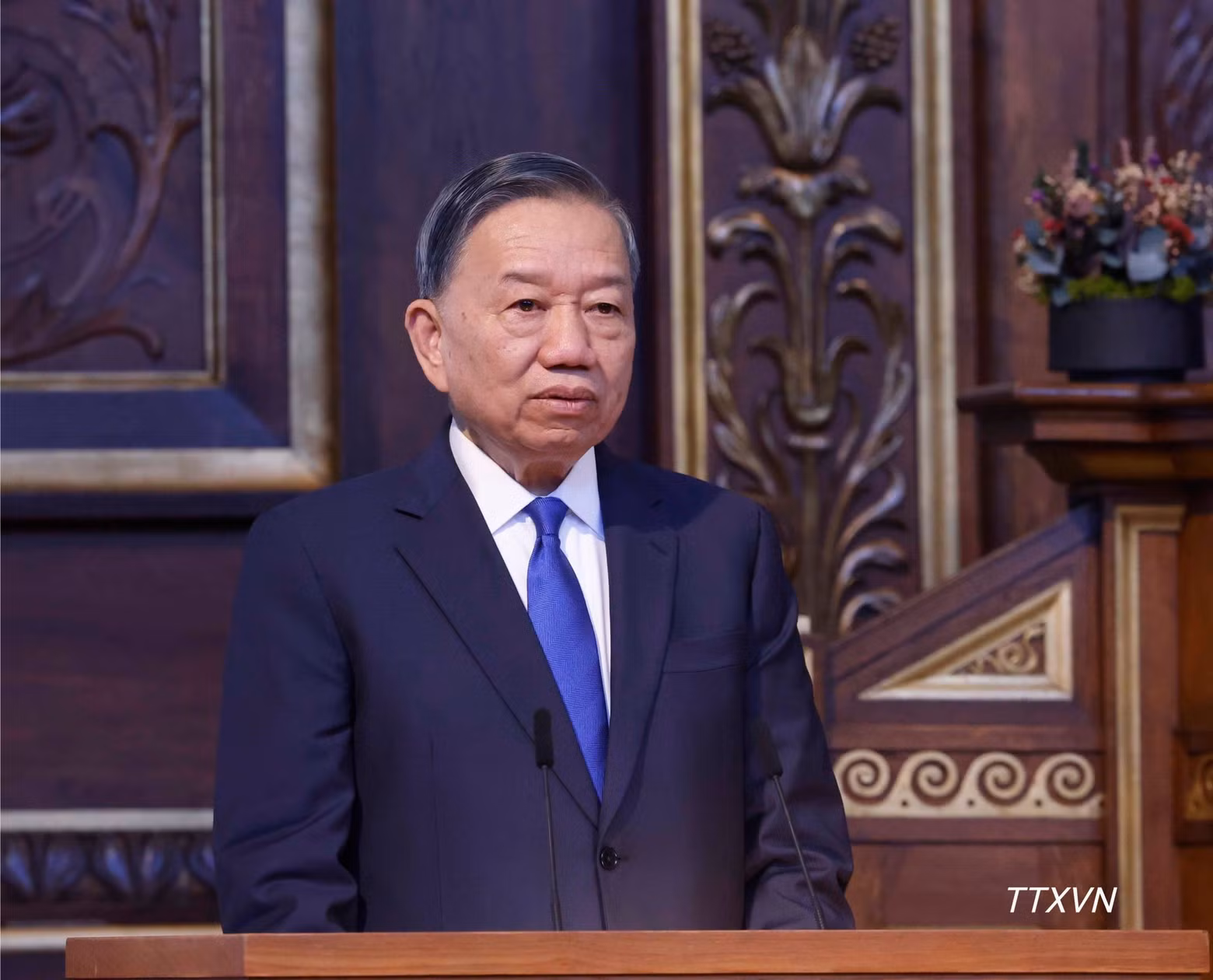 越共中央总书记、国家主席苏林在哥本哈根大学发表政策演讲。