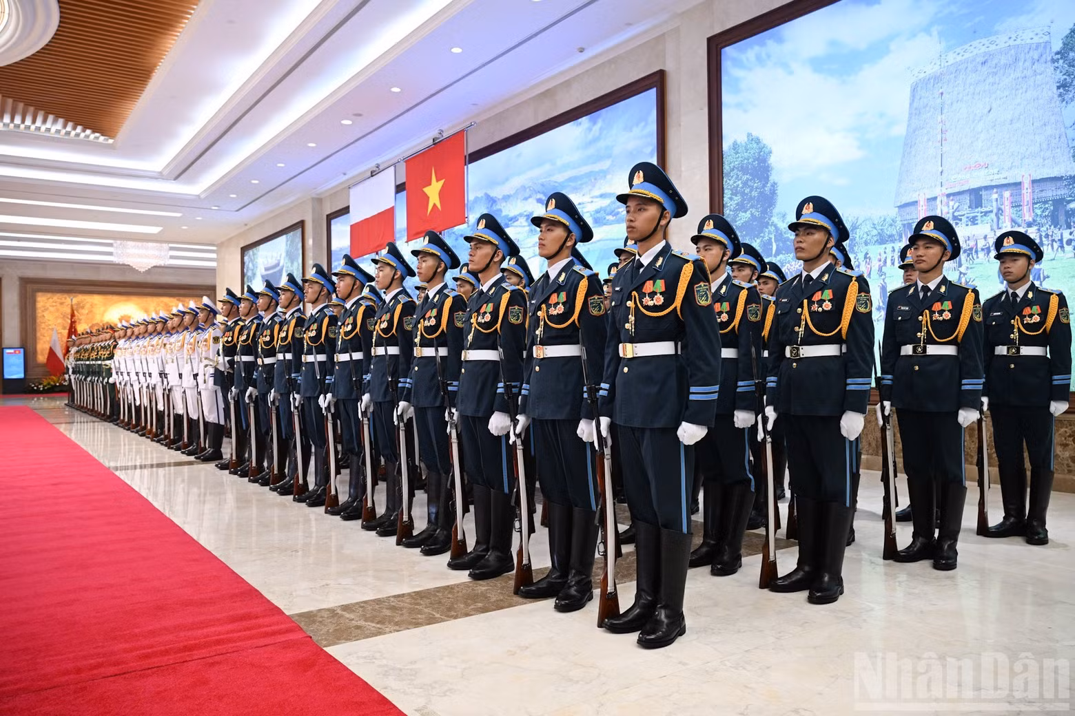 越南人民军仪仗队。