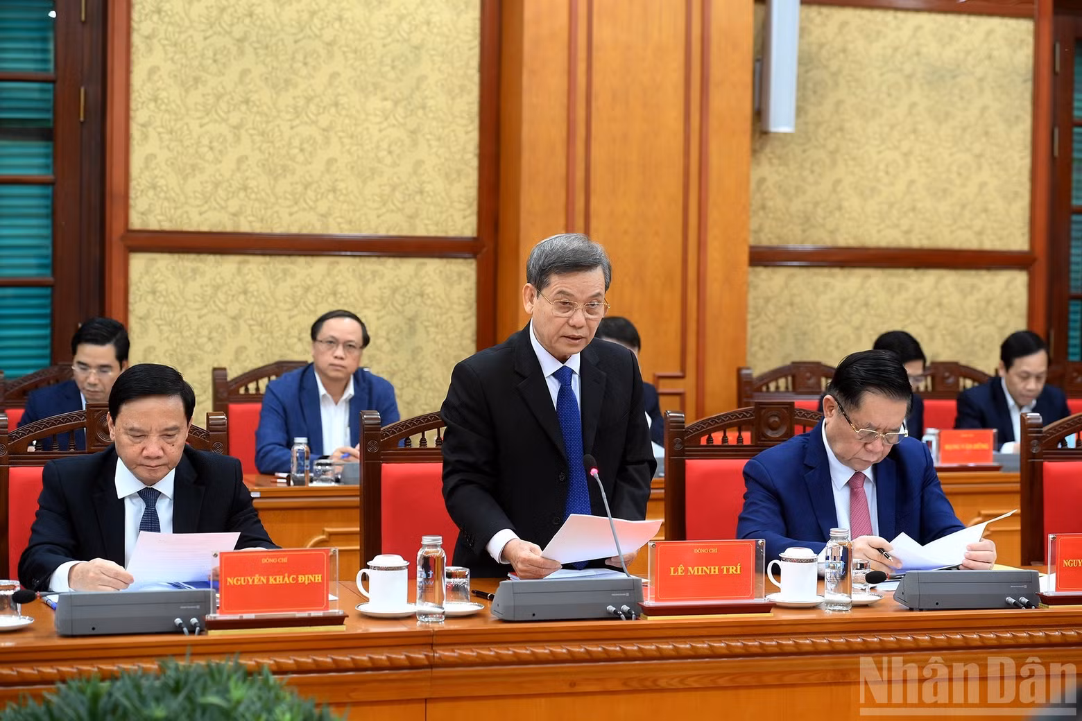 越共中央书记处书记、中央内政部常务副部长发表讲话。