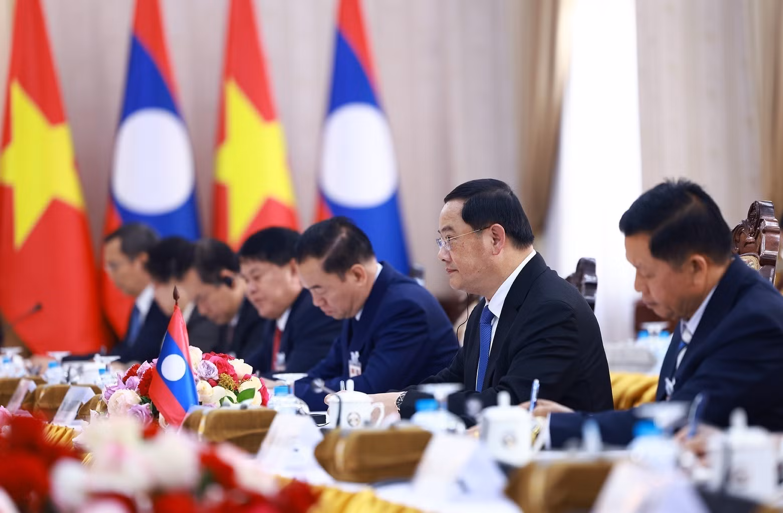 老挝政府总理宋赛·西潘敦发表讲话。