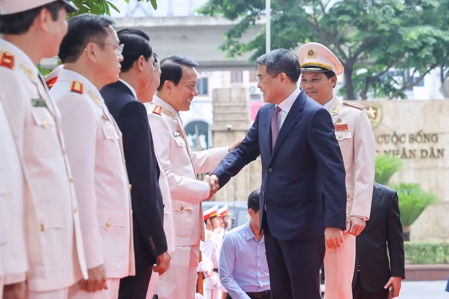 黎明兴总理和公安部领导。