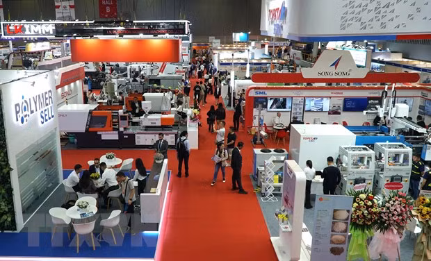 VietnamPlas2023吸引了来自22个国家和地区的625个单位参展。（图片来源：越通社）
