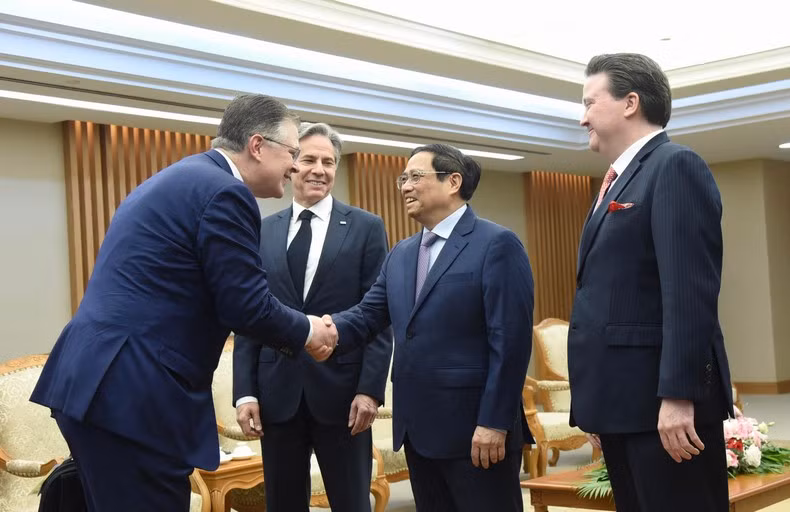 政府总理范明正欢迎美国国务卿安东尼·布林肯一行。