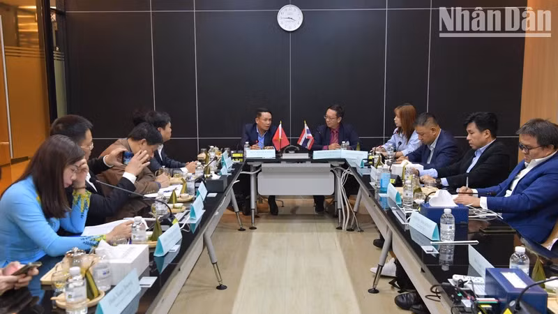 会议场景。 会议场景。