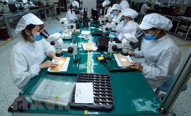 附图：电子零件生产。