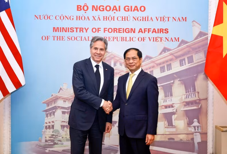 越南外交部部长裴青山与美国国务卿安东尼·布林肯。（维玲 摄）