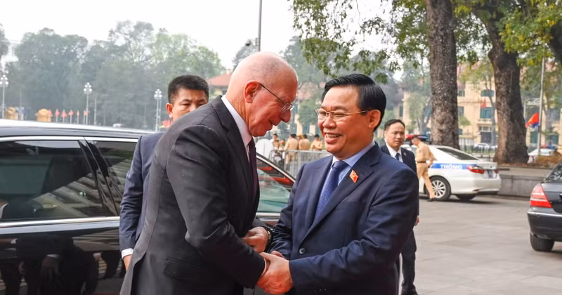 国会主席王廷惠会见澳大利亚总督戴维·赫尔利。（维玲 摄）