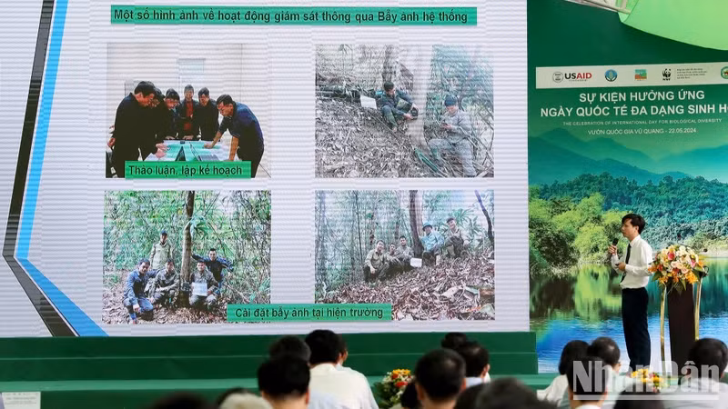 武光国家公园代表在活动上介绍关于生物多样性保护工作的信息。