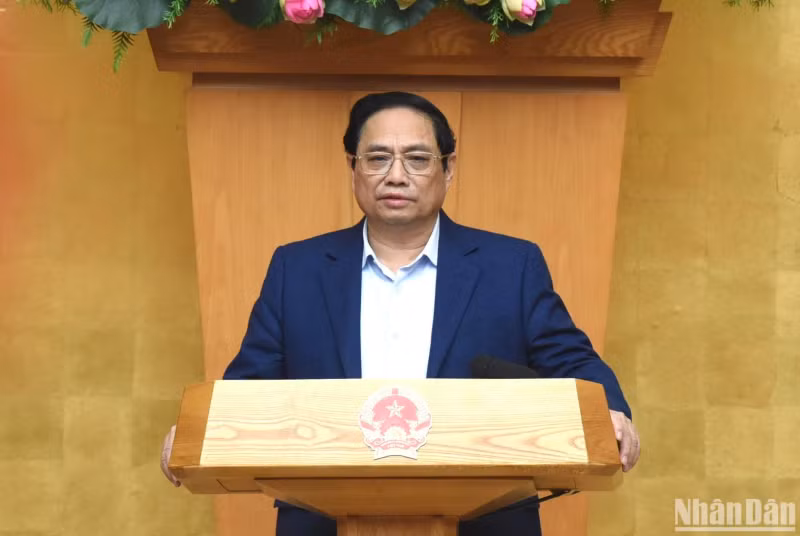 范明正总理主持会议。