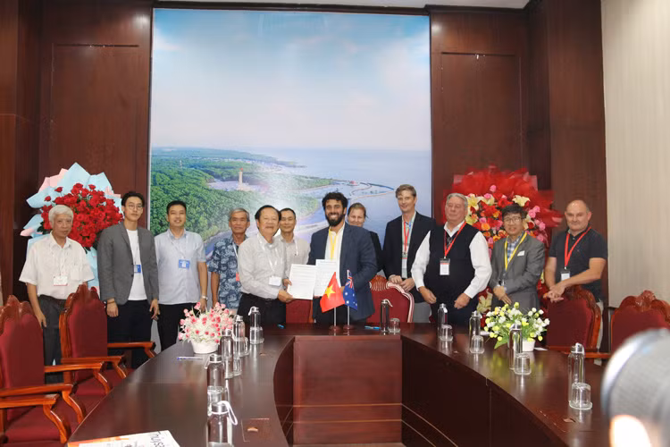 双方代表签署谅解备忘。（图片来源：thuysanvietnam.com.vn）
