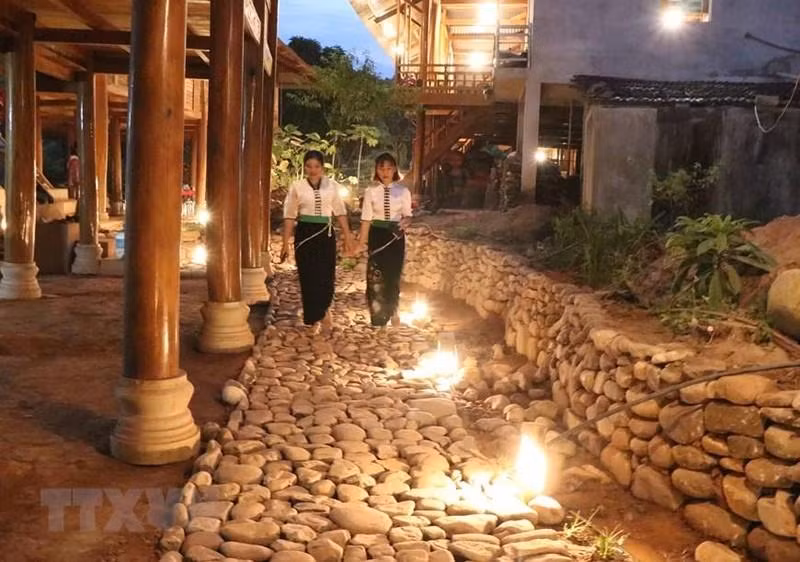 高跷房子是供游客过夜的住宿场所。
