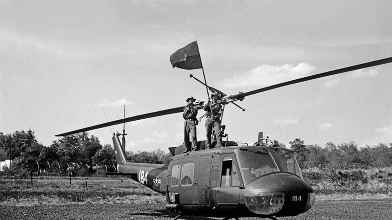 1975年，解放军进攻并控制了和平机场，夺取邦美蜀市。 （图片来源：越通社）