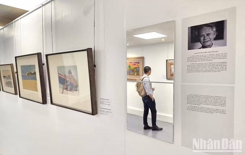 “越南色彩”美术展一角。