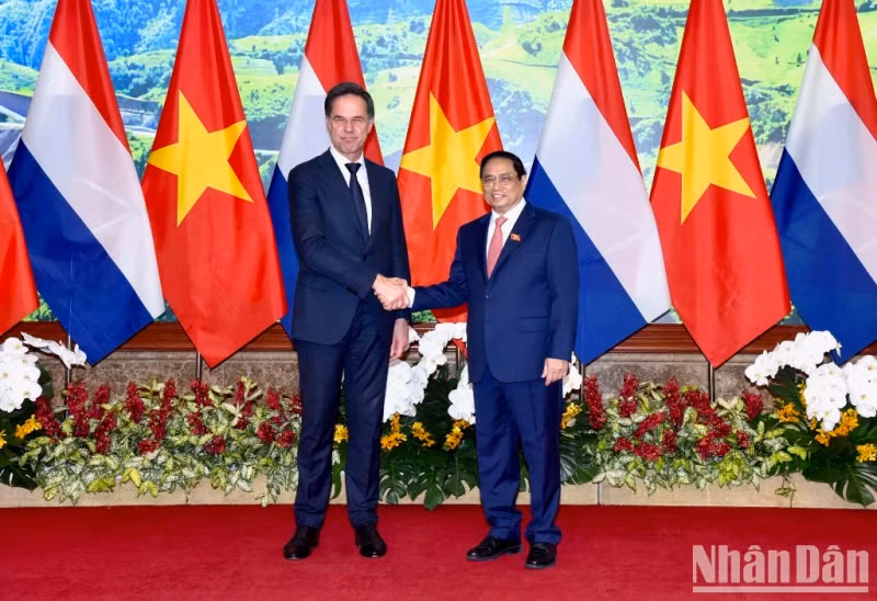 越南政府总理范明正和荷兰首相马克·吕特。