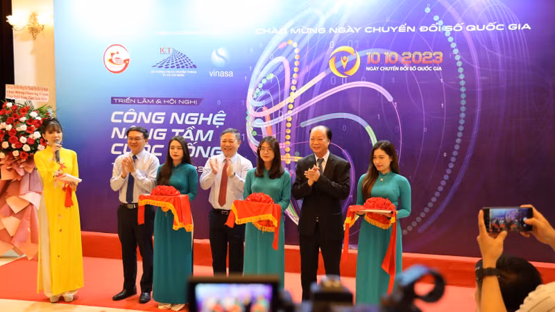 开展仪式。（图片来源：ttbc-hcm.gov.vn）