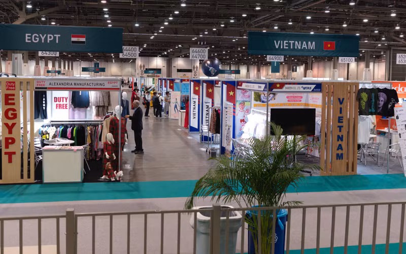 2023年第16届国际服装及面料展览会一角。（图片来源：tapchicongthuong.vn）
