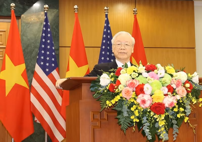 越共中央总书记阮富仲在联合记者会上发表讲话。（图片来源：越通社）