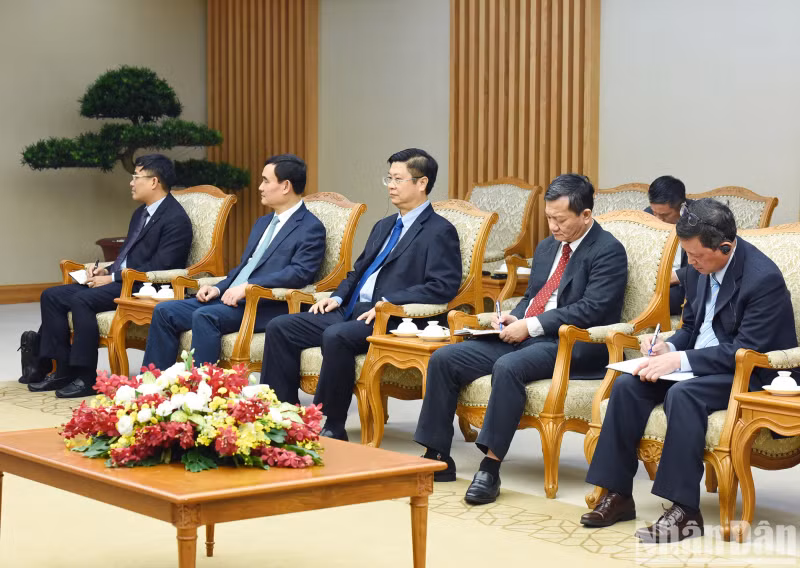 越南代表团。