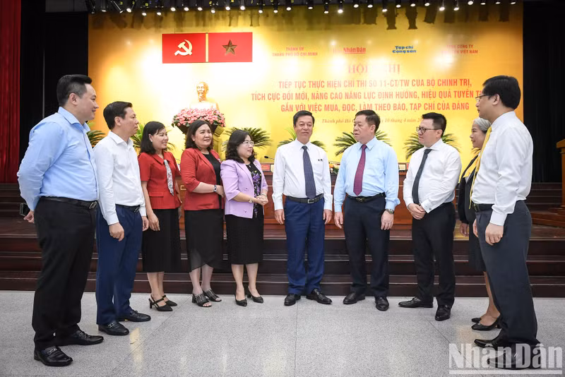 积极创新和提高导向能力、宣传效果，并将其于购买、阅读、实践党报、杂志相结合【组图】 ảnh 10