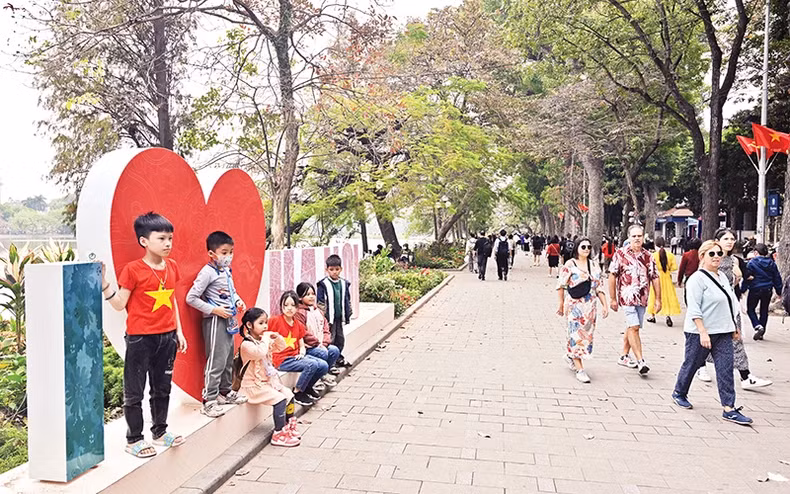 还剑湖步行街。