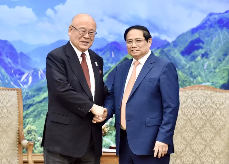 政府总理范明正会见日越友好议员联盟特别顾问武部勤。（图片来源：越通社）