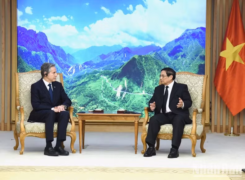 越南政府总理范明正会见美国国务卿安东尼·布林肯。